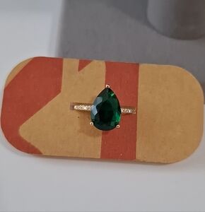 Pear shape emerald ring